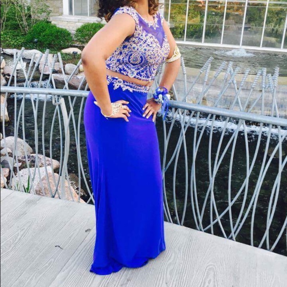 La Fiesta Bridals Prom Dress